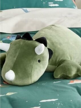 Pillowfort Weighted Dinosaur Plush - Green Triceratops 3lbs